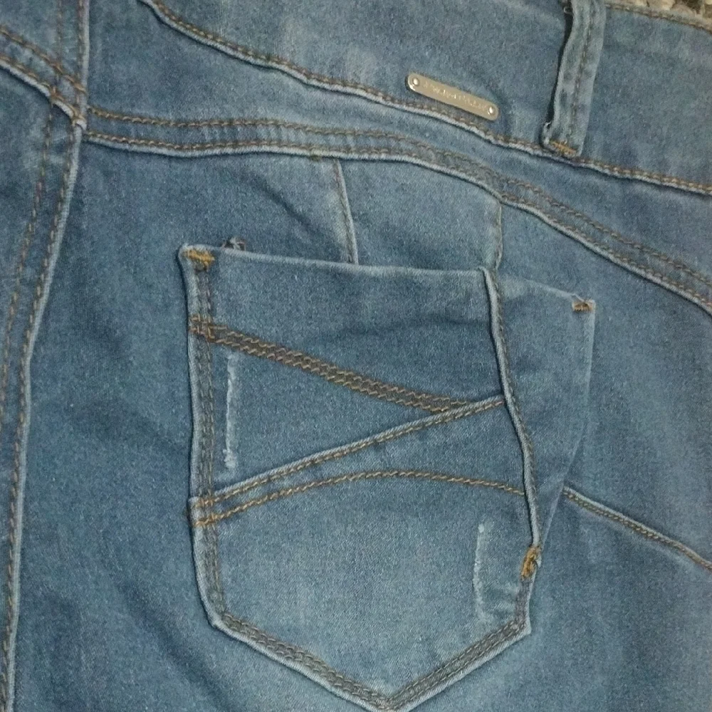 Stylish Blue Ankle-Length Women's Jeans - Picture 14 of 14